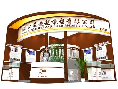 36平米展臺(tái)設(shè)計(jì)制作：一面開口/現(xiàn)代/木質(zhì)結(jié)構(gòu)/咖啡色，為化工展展商而作（免費(fèi)使用）