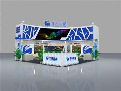 36平米展臺(tái)設(shè)計(jì)制作：二面開口/現(xiàn)代/型材結(jié)構(gòu)/藍(lán)色，為房產(chǎn)展展商而作（免費(fèi)使用）